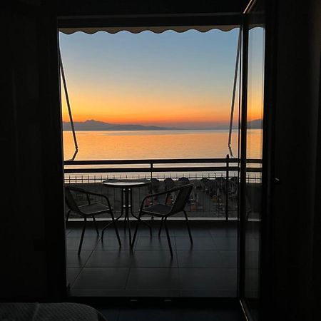 Apartamento Lookis Sea View Near Airport Artemida  Exterior foto