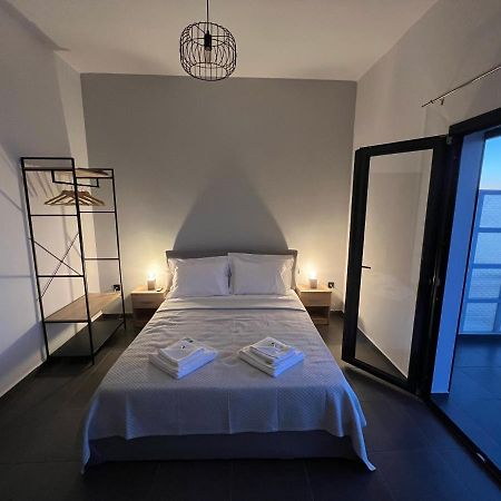 Apartamento Lookis Sea View Near Airport Artemida  Exterior foto