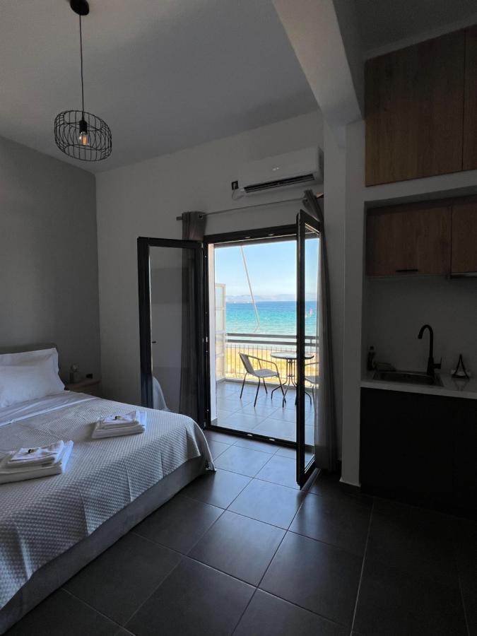 Apartamento Lookis Sea View Near Airport Artemida  Exterior foto